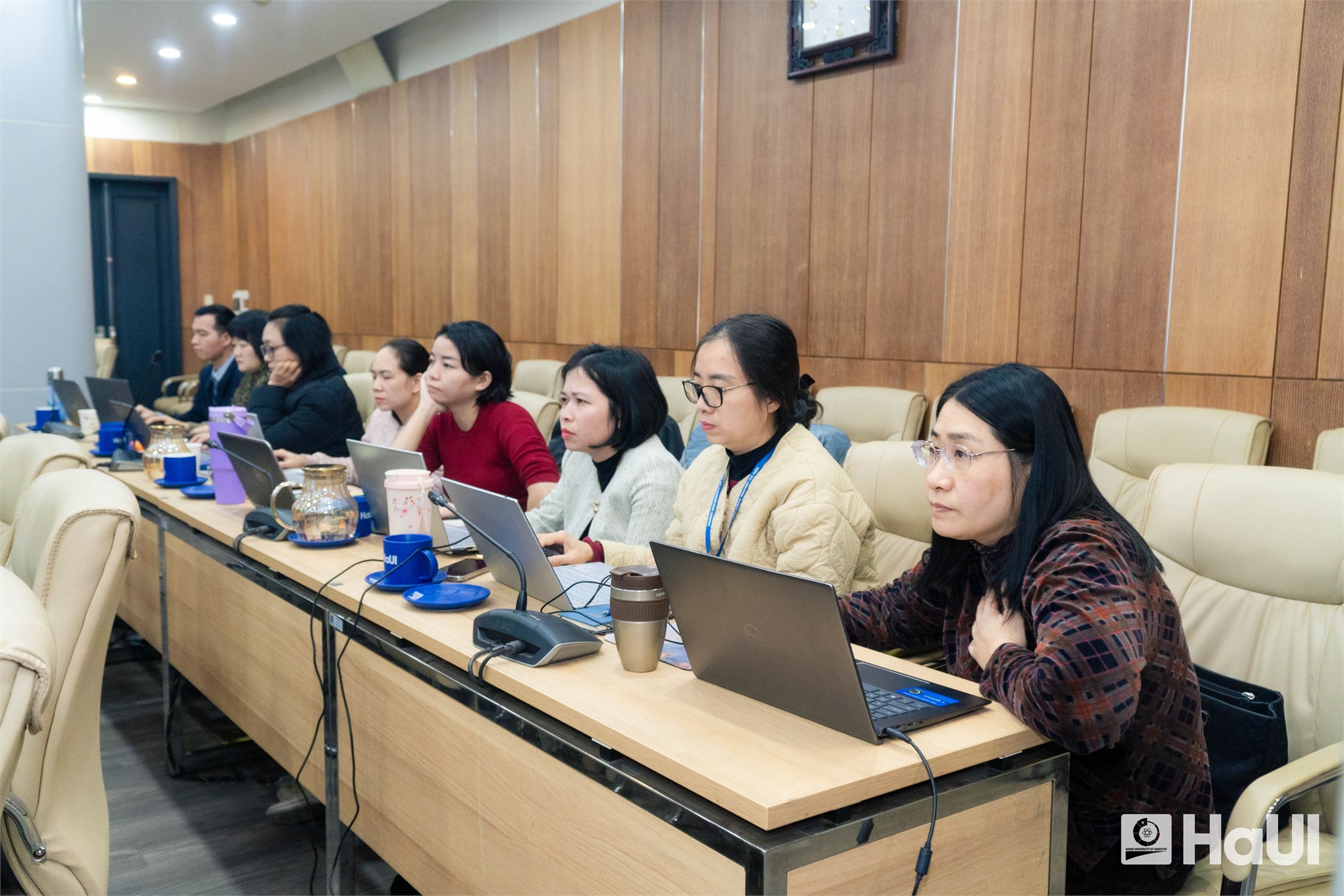 Đại học Công nghiệp Hà Nội tổ chức tập huấn ứng dụng AI trong việc hỗ trợ giảng dạy và đánh giá kết quả học tập